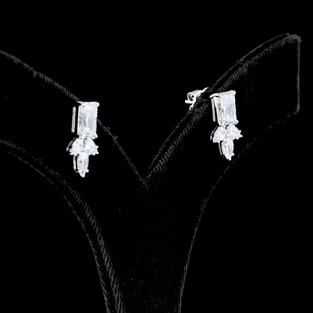 Hanging 2.46 ct