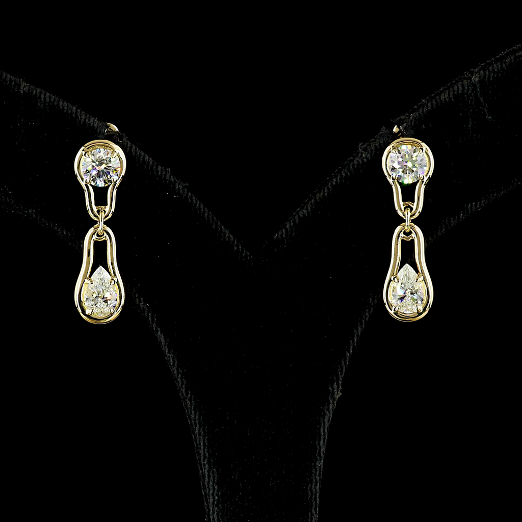 Hanging 3.86 ct