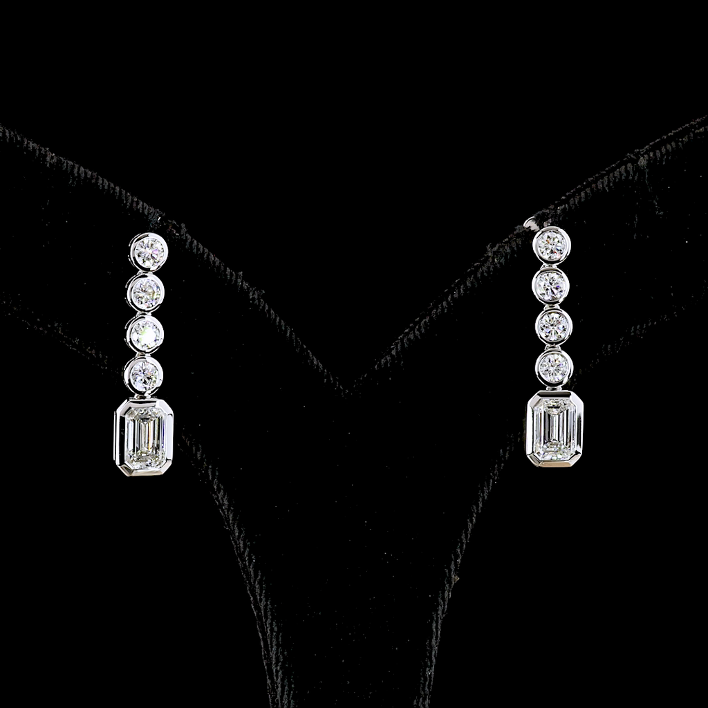 Hanging 3.67 ct