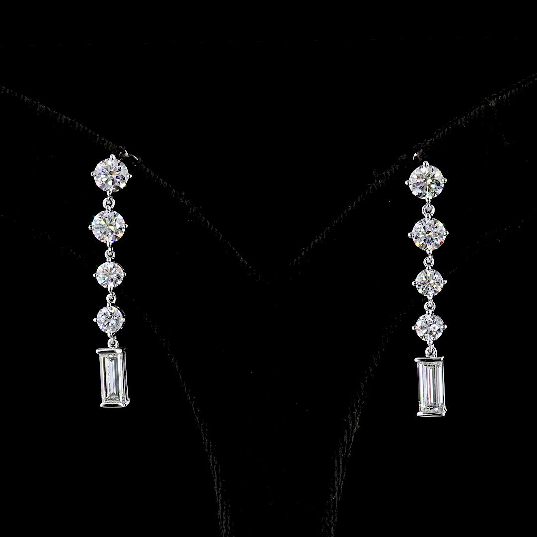 Hanging 3.38 ct
